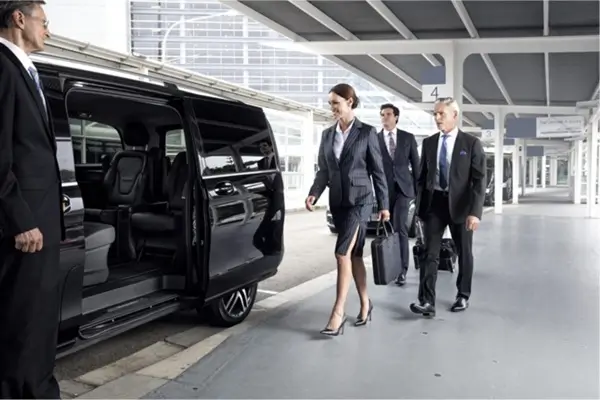 Chauffeur Service Pakenham | Luxury Car Hire — Royal Chauffeur