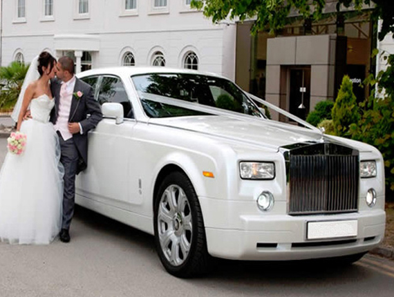 Wedding Chauffeur Melbourne | Luxury Wedding Cars — Royal Chauffeur